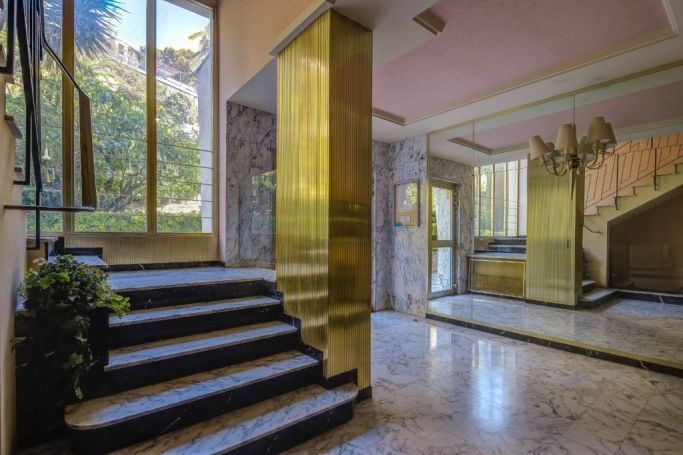 A louer APPARTEMENT T3 84 M2 TERRASSE BORD DE MER NICE