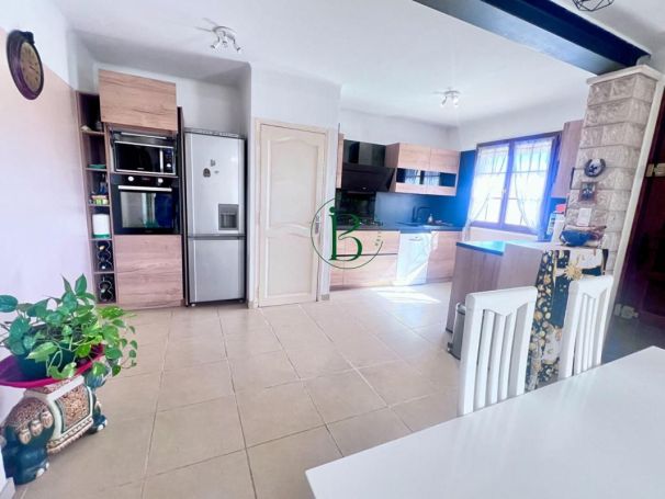 A louer MAISON  3 PIECES 76 M2  TAVERNES