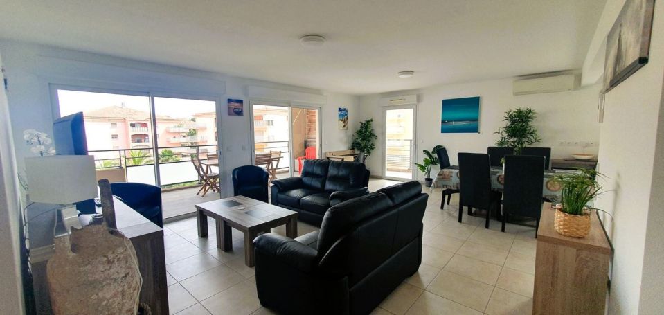 A louer APPARTEMENT DUPLEX T5 142 M2 BORD DE MER SAINTE MAXIME