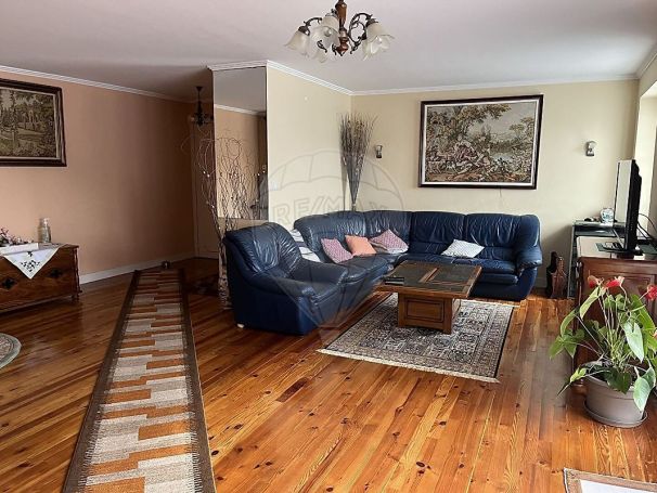 A louer APPARTEMENT T3 105 M2  DAX