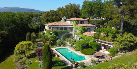 A louer MAISON  8 PIECES 300 M2 VUE MER VENCE