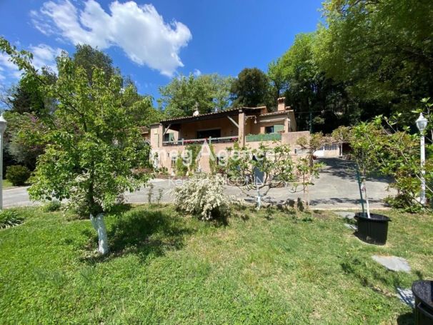 A louer MAISON  10 PIECES 140 M2  FLASSANS SUR ISSOLE
