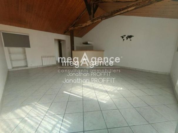A vendre Maison de centre ville avec possibilitÃ©s de 80 mÂ² 44270 Machecoul Saint Meme