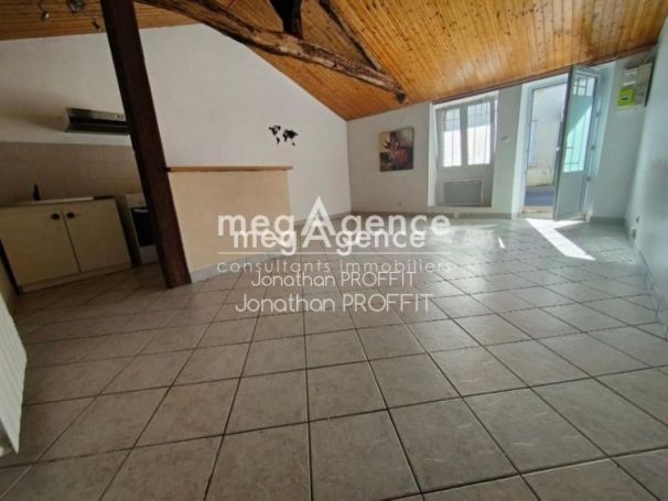 A vendre Maison de centre ville avec possibilitÃ©s de 80 mÂ² 44270 Machecoul Saint Meme