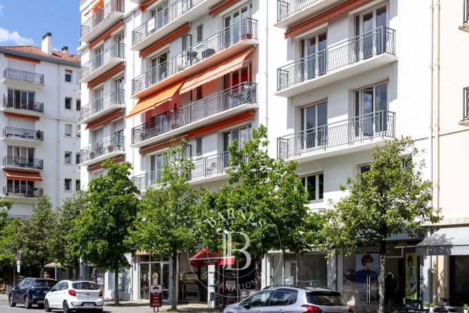 A louer APPARTEMENT T4 136 M2  BAYONNE