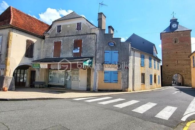 A louer APPARTEMENT T7 170 M2  LEMBEYE