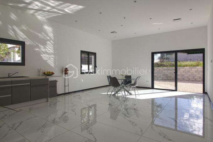 A louer MAISON  3 PIECES 90 M2  LEZAN