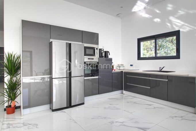 A louer MAISON  3 PIECES 90 M2  LEZAN