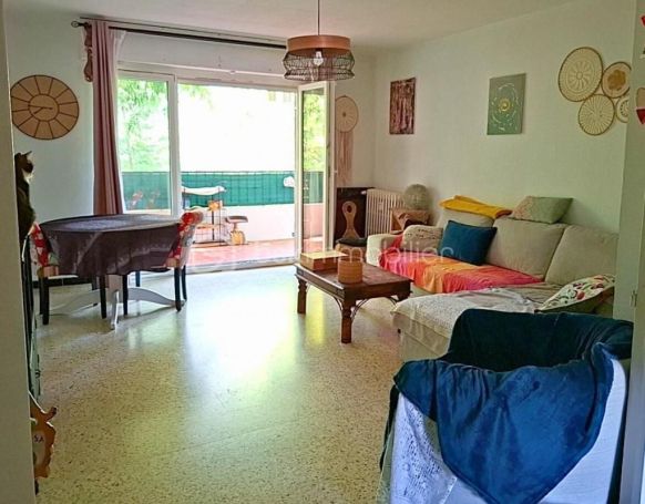 A louer APPARTEMENT T3 71 M2 TERRASSE BORD DE MER TOULON