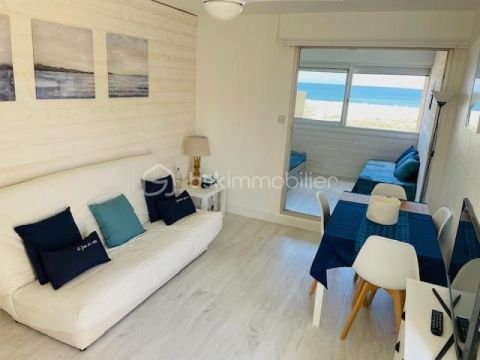 A louer STUDIO  26 M2 VUE MER LEUCATE