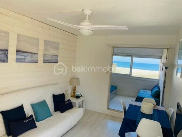 A louer STUDIO  26 M2 VUE MER LEUCATE