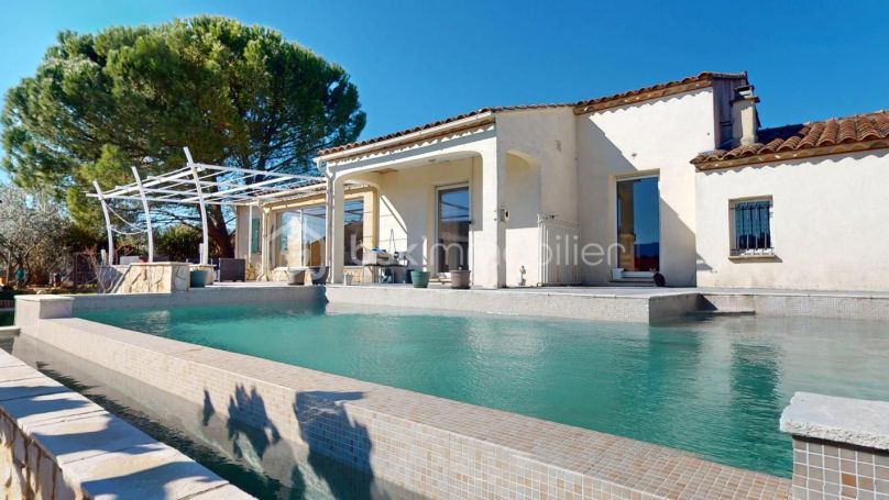 A louer MAISON  6 PIECES 155 M2  SAINT GERVAIS