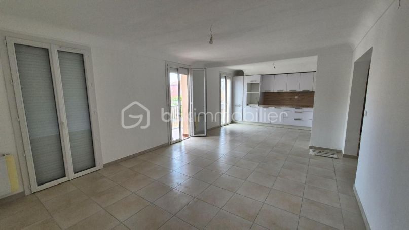 A louer APPARTEMENT NEUF T5 83 M2 BORD DE MER ARGELES SUR MER