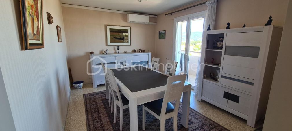 A louer APPARTEMENT T5 100 M2 BORD DE MER LA SEYNE SUR MER