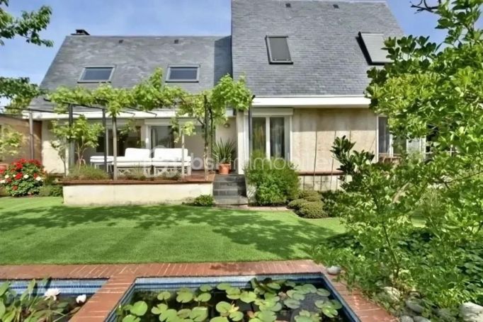 A louer MAISON  D'ARCHITECTE  PAU