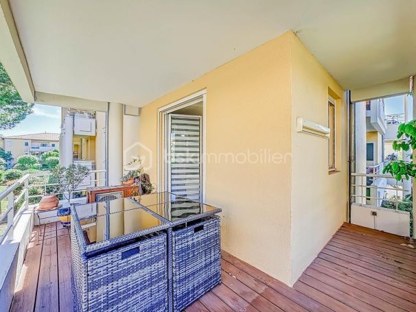 A louer APPARTEMENT T3 62 M2 TERRASSE BORD DE MER LATTES
