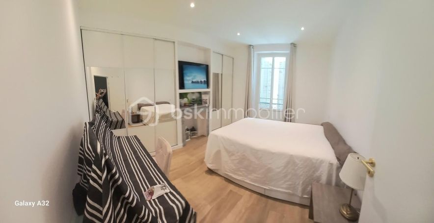 A louer APPARTEMENT NEUF T3 60 M2 BORD DE MER TOULON