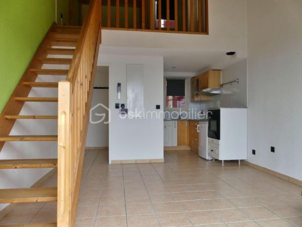 A louer STUDIO DUPLEX  31 M2  FONT ROMEU ODEILLO VIA