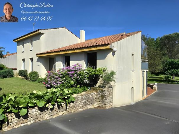 A louer MAISON  D'ARCHITECTE  CHANTONNAY