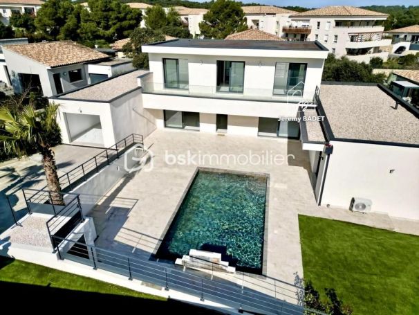 A louer MAISON  CONTEMPORAINE  NIMES