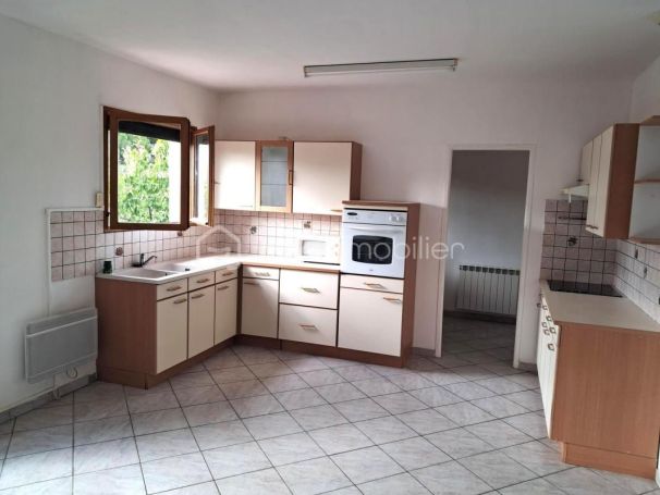 A louer MAISON  4 PIECES 100 M2  QUARANTE