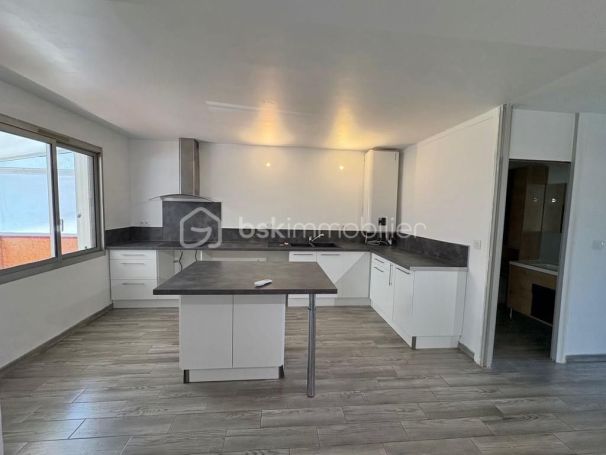A louer APPARTEMENT NEUF T4 77 M2  BAGNOLS SUR CEZE