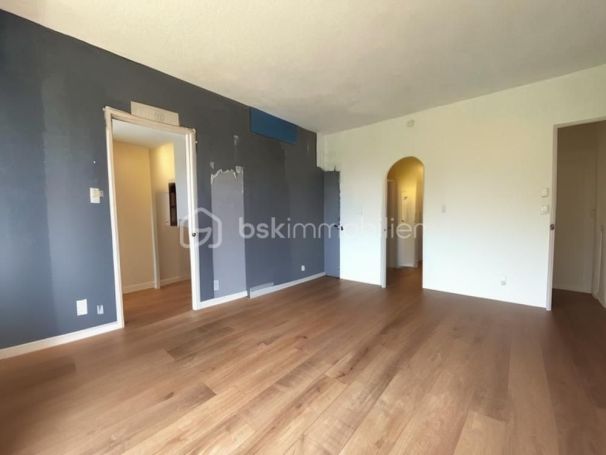 A louer APPARTEMENT T3 61 M2  BORDEAUX