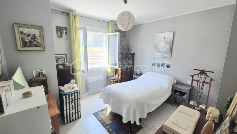 A louer MAISON  4 PIECES 86 M2 BORD DE MER HYERES
