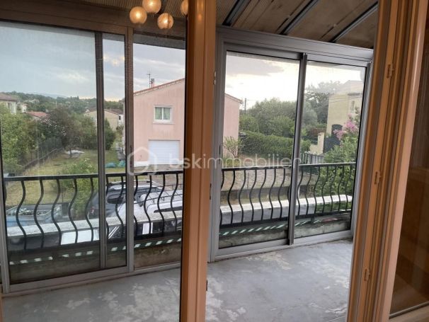 A louer MAISON  6 PIECES 160 M2  SAINT HILAIRE DE BRETHMAS