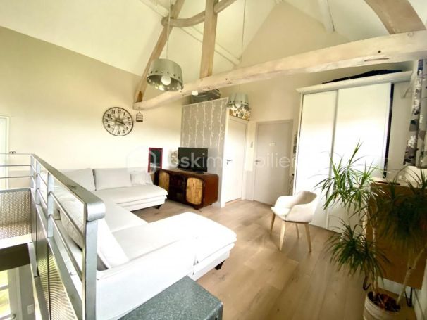 A louer LONGèRE  7 PIECES 230 M2  LA CHAUSSEE TIRANCOURT