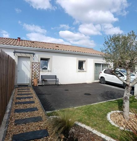 A louer MAISON  CONTEMPORAINE  IZON