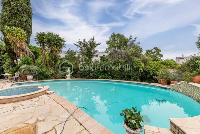 A louer MAISON  3 PIECES 90 M2 BORD DE MER HYERES