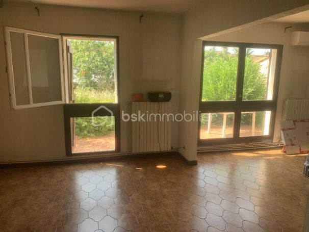 A louer MAISON  5 PIECES 90 M2  JUVIGNAC