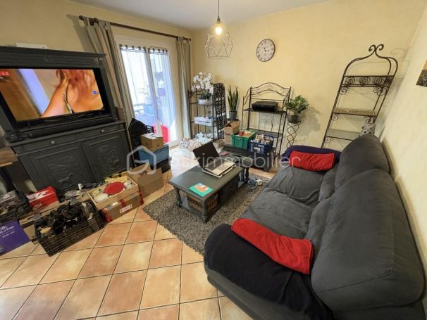A louer APPARTEMENT T3 75 M2  LA CRAU
