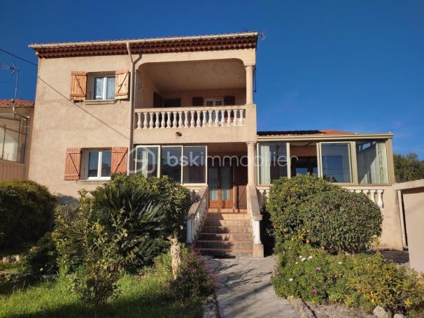 A louer MAISON  7 PIECES 142 M2 BORD DE MER CANNES