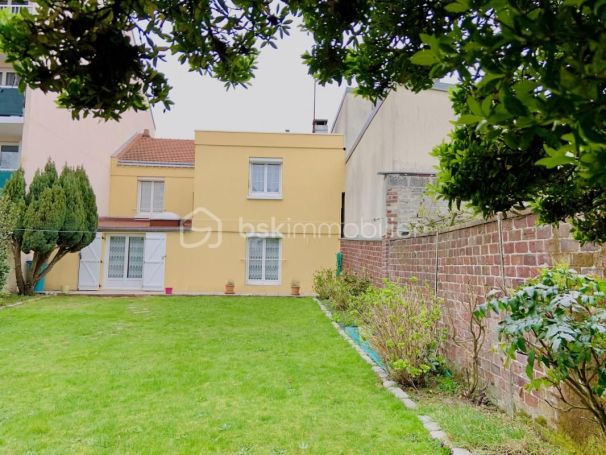A louer MAISON  DE MAîTRE BORD DE MER LE HAVRE
