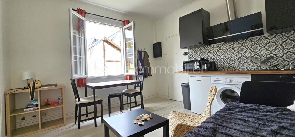 A louer APPARTEMENT T2 26 M2 BORD DE MER DEAUVILLE