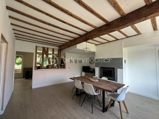 A louer MAISON  DE MAîTRE  HUCQUELIERS