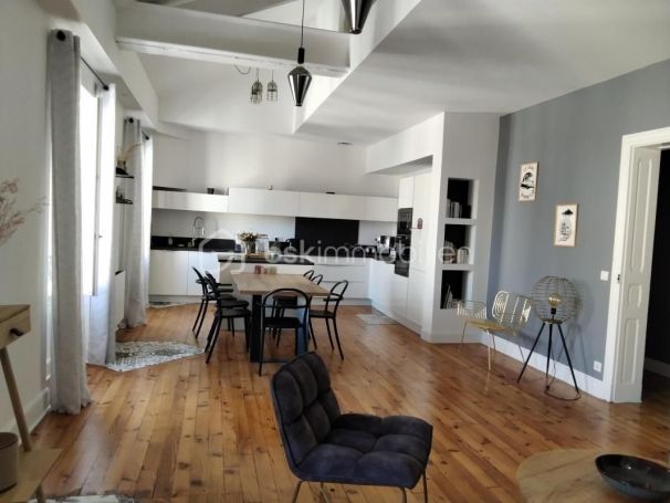 A louer APPARTEMENT DUPLEX T5 120 M2 BORD DE MER BIARRITZ