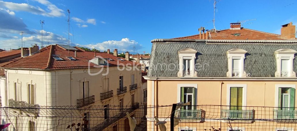 A louer APPARTEMENT T3 84 M2  BEZIERS