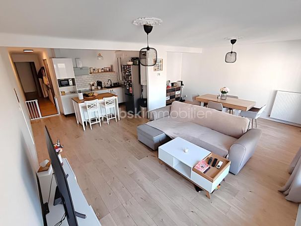 A louer APPARTEMENT T3 76 M2 TERRASSE BORD DE MER LA SEYNE SUR MER