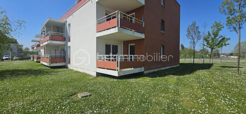 A louer APPARTEMENT T3 68 M2 TERRASSE  AMBES