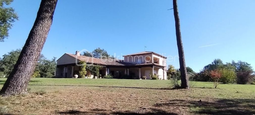 A louer MAISON  5 PIECES 233 M2  RIBAUTE LES TAVERNES