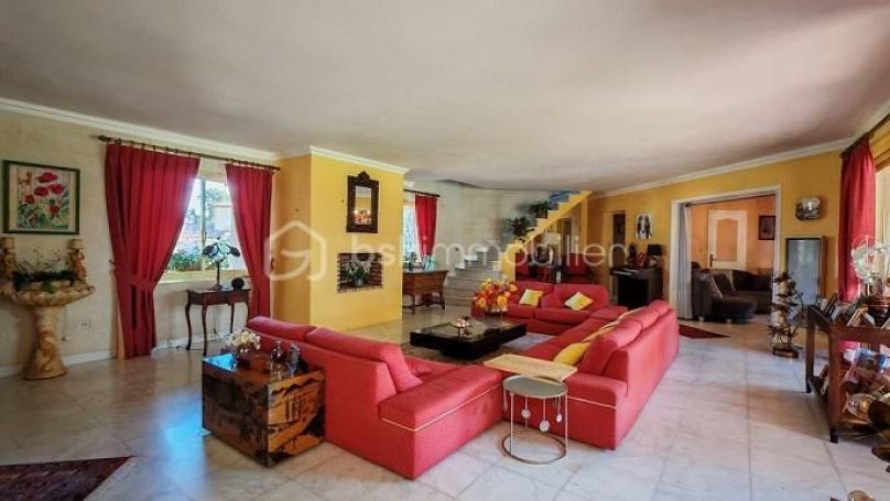 A louer MAISON  5 PIECES 233 M2  RIBAUTE LES TAVERNES
