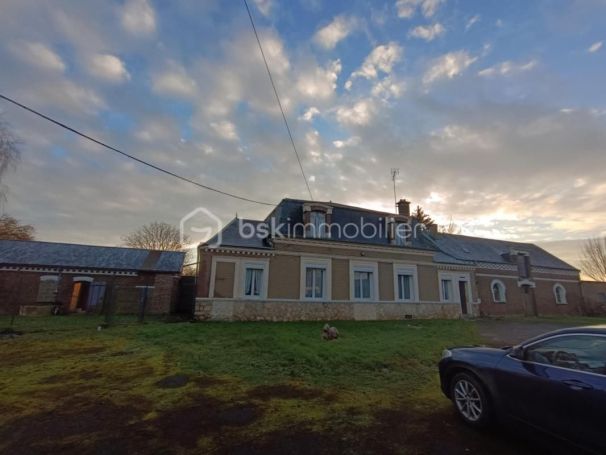 A vendre Corps de ferme de 365 mÂ² 80320 Ablaincourt Pressoir