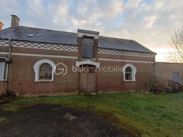 A vendre Corps de ferme de 365 mÂ² 80320 Ablaincourt Pressoir