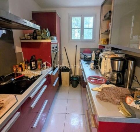 A louer STUDIO  28 M2  AMELIE LES BAINS PALALDA