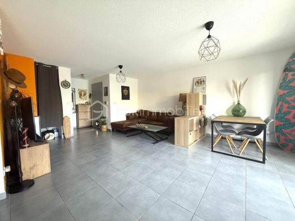 A louer APPARTEMENT T3 71 M2 TERRASSE BORD DE MER SETE