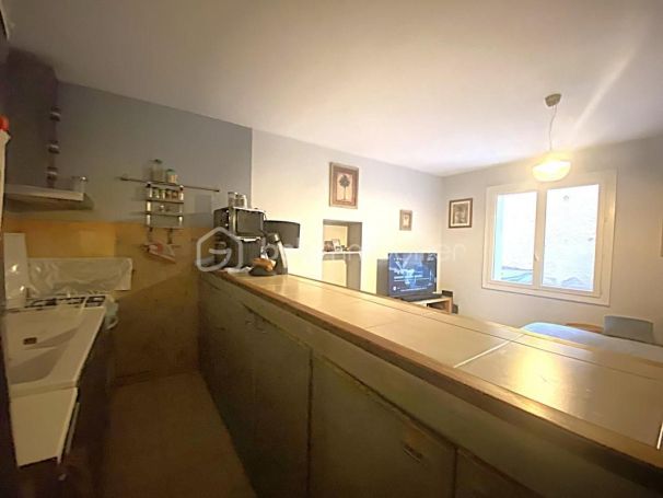 A louer APPARTEMENT T3 54 M2  SAINT GILLES