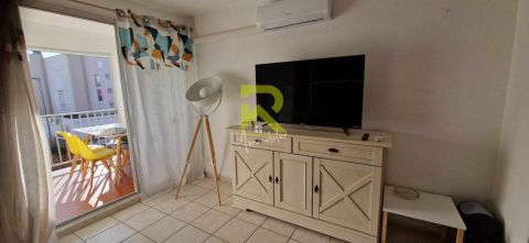 A vendre STUDIO  26 M2 TERRASSE BORD DE MER LE CAP D AGDE